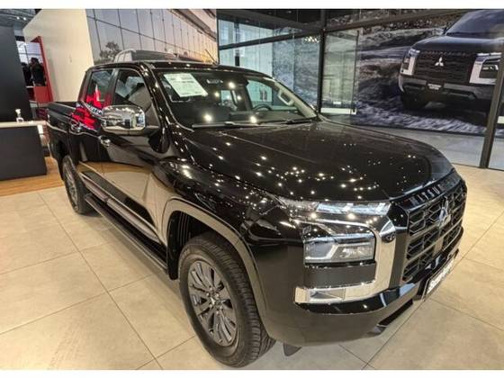 MITSUBISHI TRITON 2.4 BITURBO DIESEL CD HPE 4X4 AUTOMÁTICO